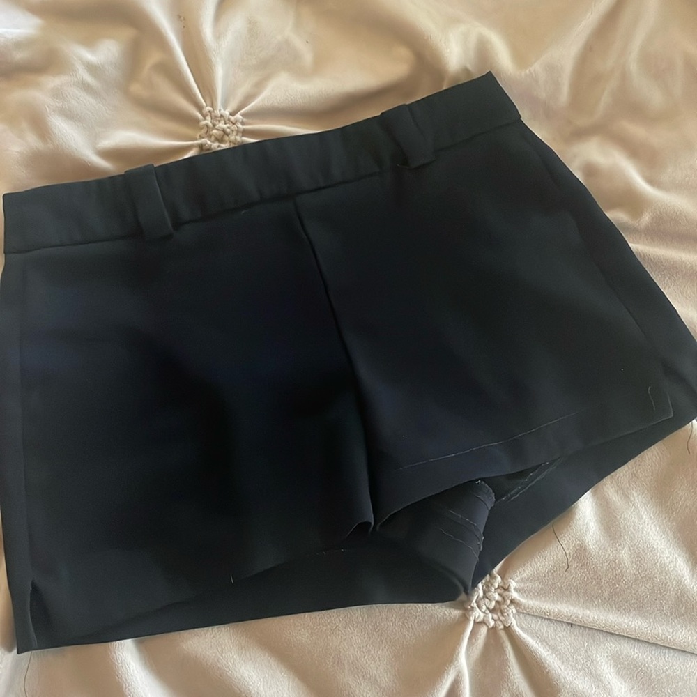 Black shorts with belt loops